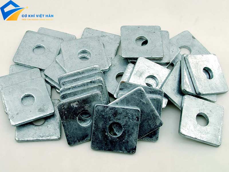 Long đen vuông inox là gì?