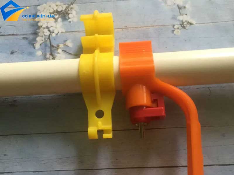 Cách lắp đai kẹp ống