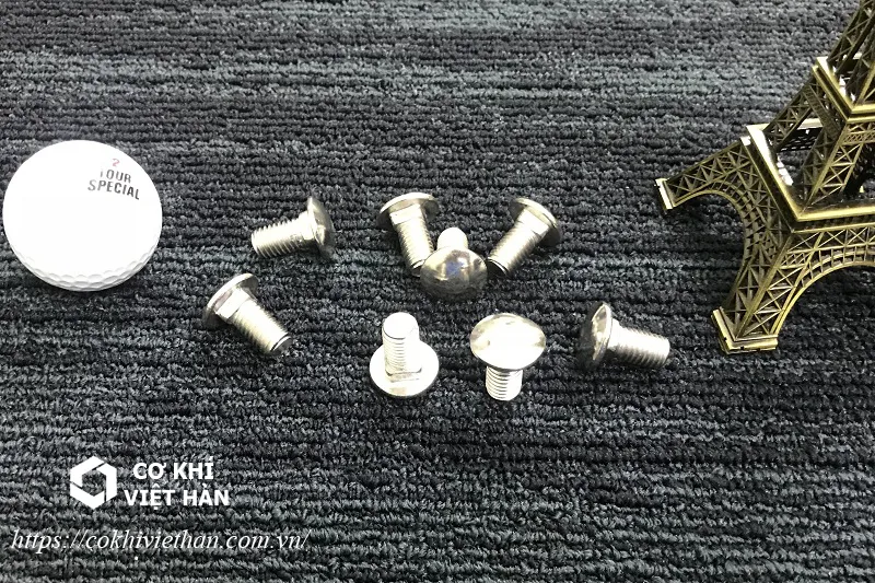 Bu lông đầu tròn cổ vuông inox